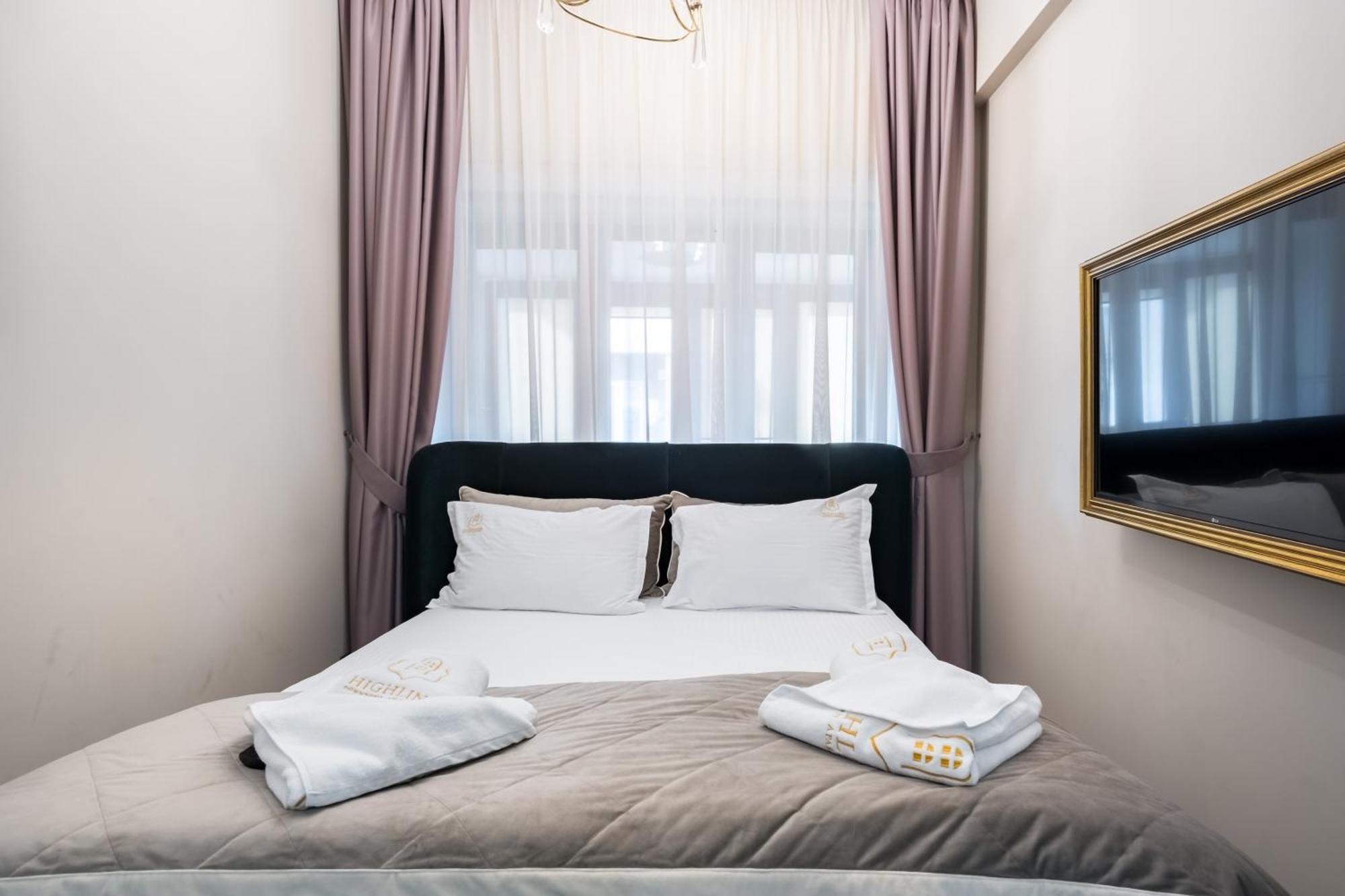 Highline Downtown Residences 6 Persons Family Apartment Bucarest Esterno foto