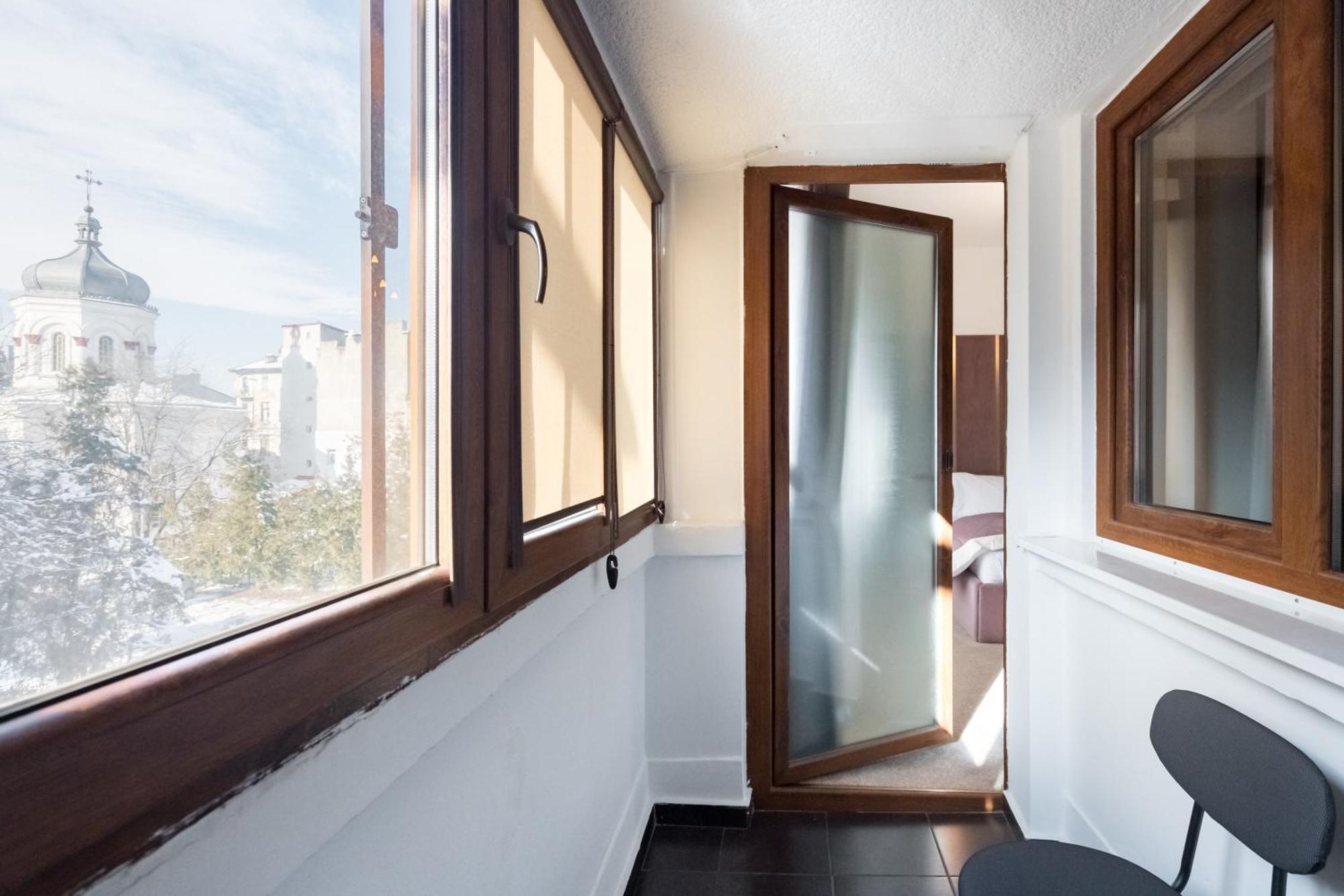 Highline Downtown Residences 6 Persons Family Apartment Bucarest Esterno foto