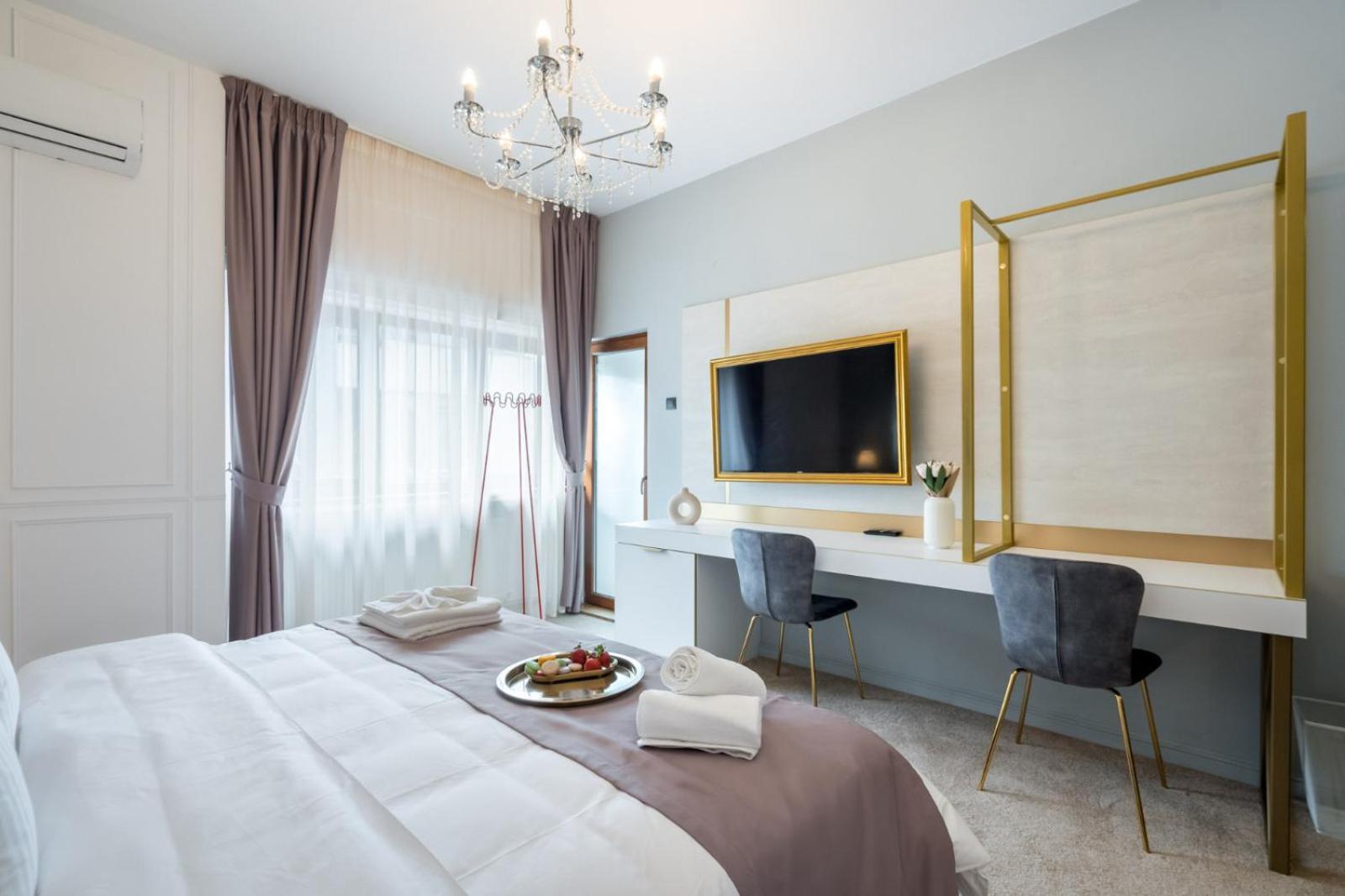 Highline Downtown Residences 6 Persons Family Apartment Bucarest Esterno foto