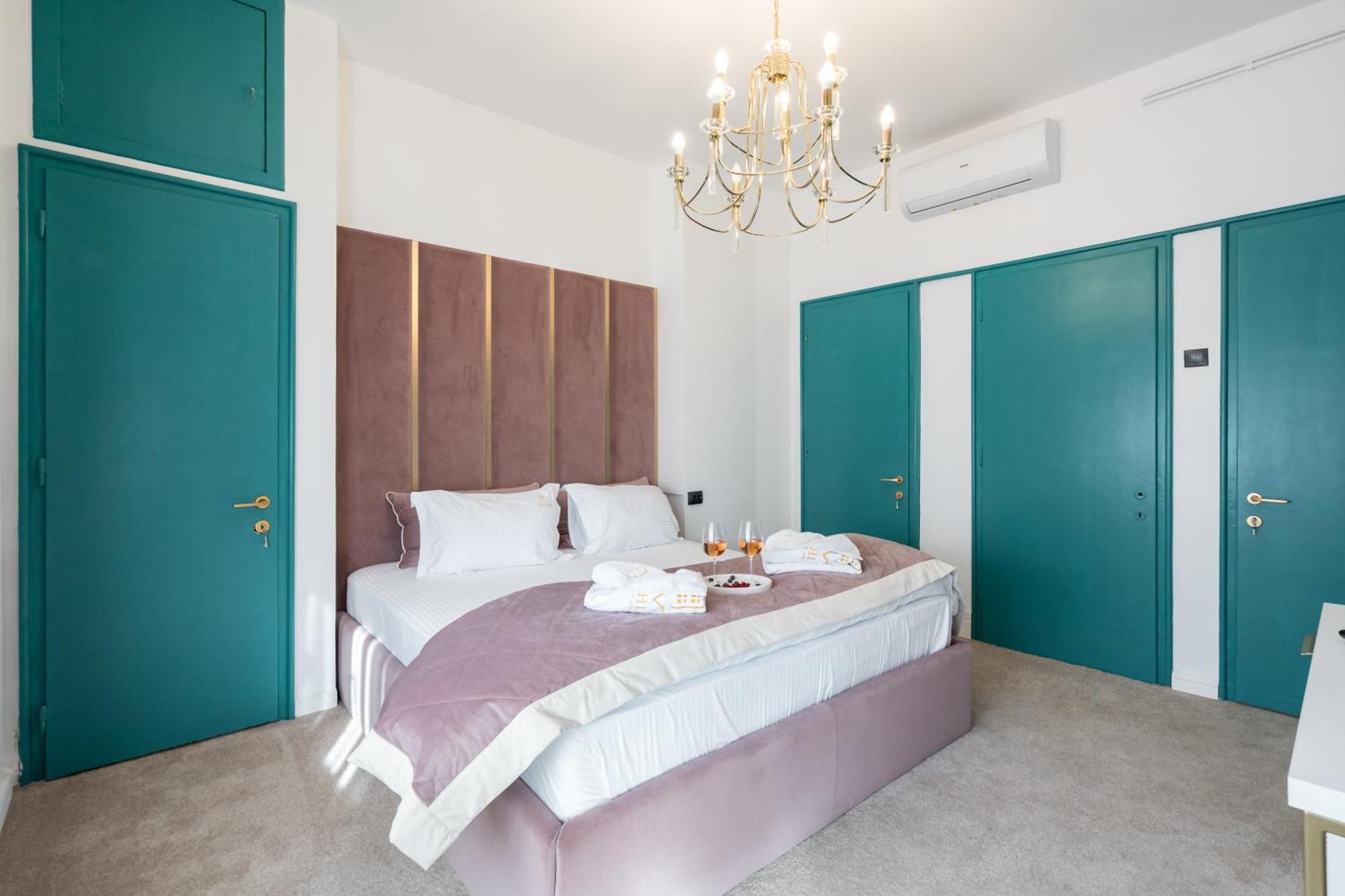 Highline Downtown Residences 6 Persons Family Apartment Bucarest Esterno foto