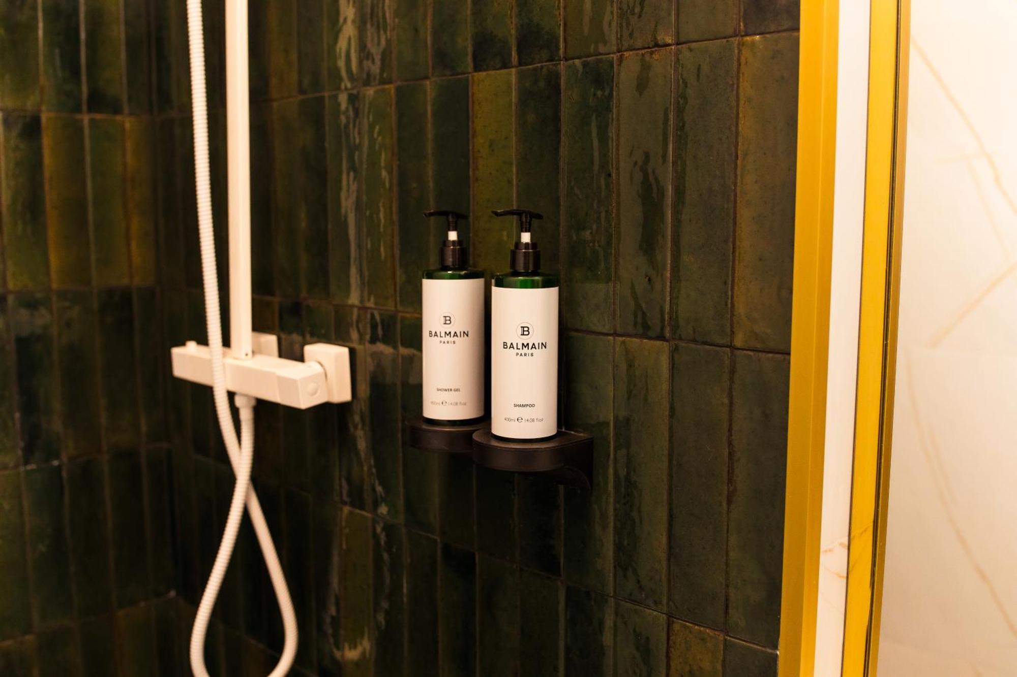 Highline Downtown Residences 6 Persons Family Apartment Bucarest Esterno foto